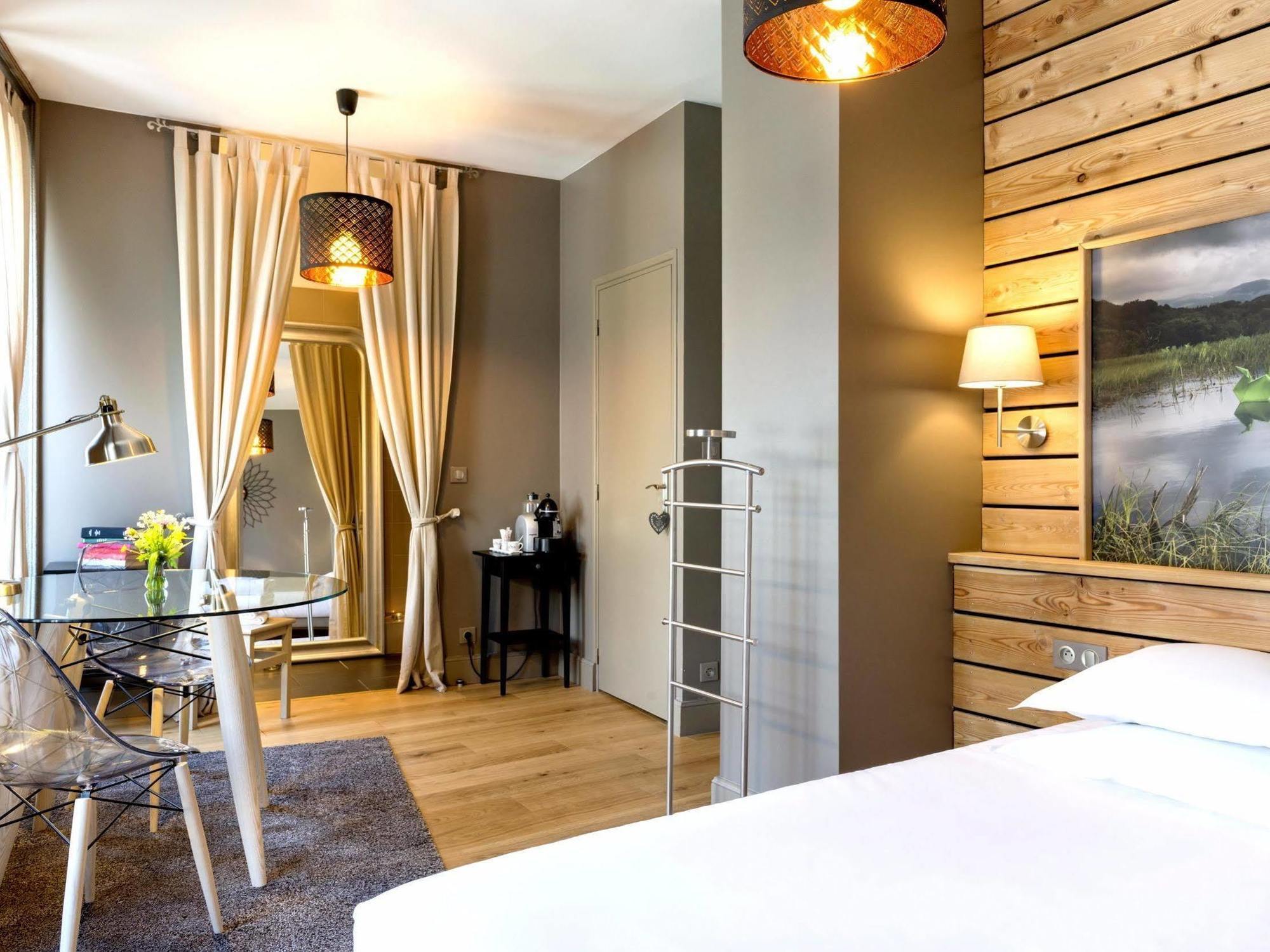Hotel De Russie Ле-Мон-Дор Экстерьер фото